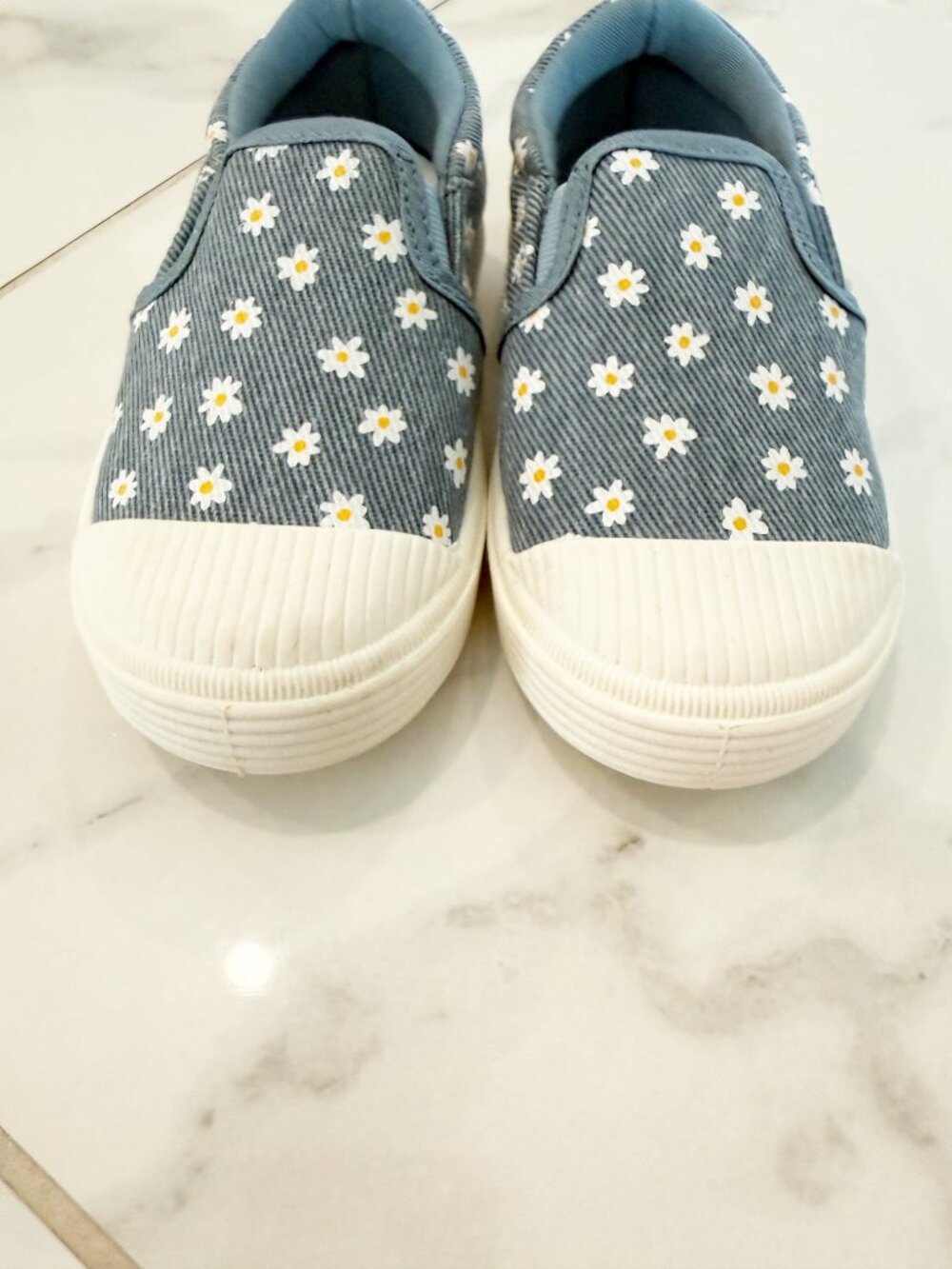 Cat & Jack Blue Baby Morgan Slip-On Floral Print Sneakers 7 - Picture 4 of 11